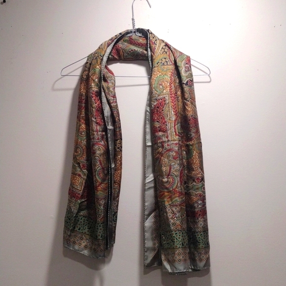 Luxury 100% Silk Scarf 54x54" – Ornate Paisley Wrap in Red, Gold & Green Style - Picture 3 of 10